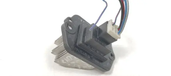 Mazda 6 Heater blower fan relay PM010010B