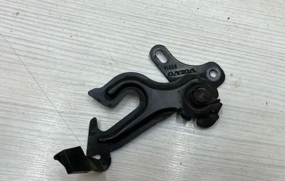 Volvo V70 Engine bonnet/hood lock/latch loop/hook 31278341
