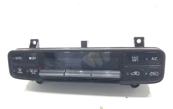 Toyota Auris E180 Interior fan control switch 5590002C60