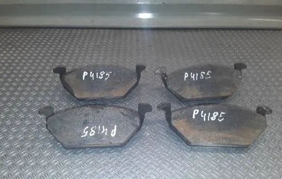 Skoda Octavia Mk2 (1Z) Brake pads (front) 