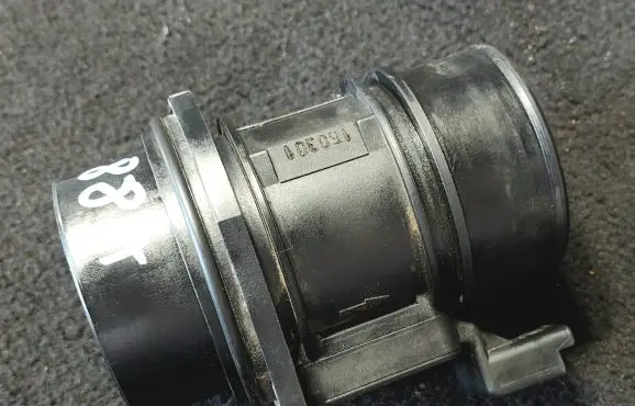 Renault Espace IV Mass air flow meter 7700314057 5WK9609 11957768