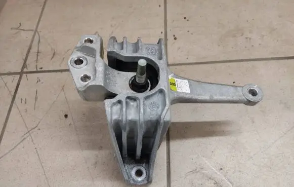 KIA Niro Engine mount bracket 21810G2000 126242