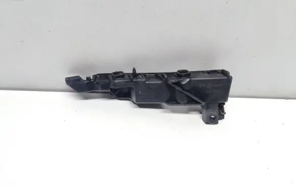 Audi A6 C7 Front bumper mounting bracket 4G0807283