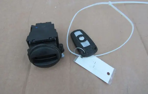 BMW M5 Ignition lock 695472208