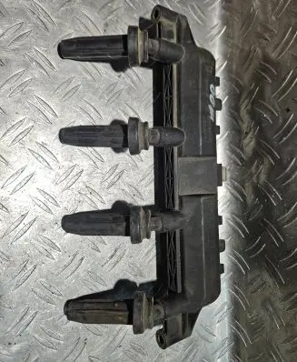 Peugeot 206 High voltage ignition coil 154302 9635864980