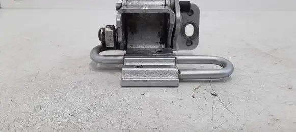Audi A4 S4 B6 8E 8H Rear door lower hinge 8E0833412
