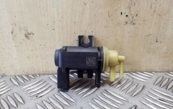 Volkswagen Golf VI Turbo solenoid valve 1K0906627B 4011464A
