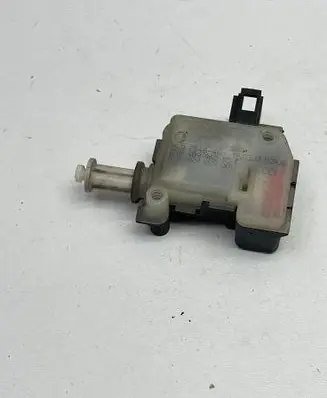 Audi A4 S4 B8 8K Tailgate boot lock/latch motor 4B9962115C