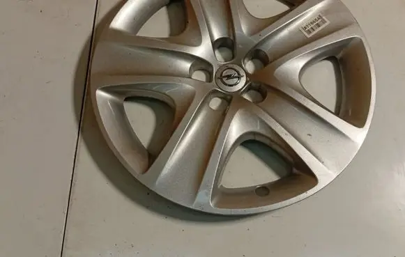 Opel Astra J R17 wheel hub/cap/trim 13286691