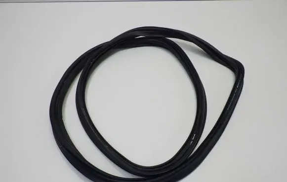 Mercedes-Benz CLA C118 X118 Trunk rubber seal (body) A1186390300