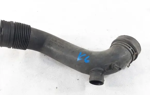 Audi A2 Air intake hose/pipe 8Z0129658E