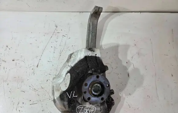 Alfa Romeo Stelvio Front wheel hub spindle knuckle 50541551