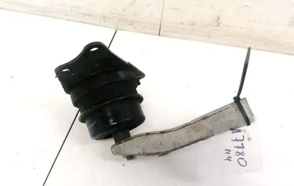 Skoda Fabia Mk2 (5J) Engine mount bracket 6Q0199262BF 167DM