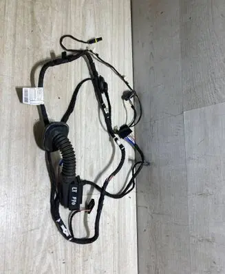 BMW 1 F70 Rear door wiring loom 5A81BC1 EM502B