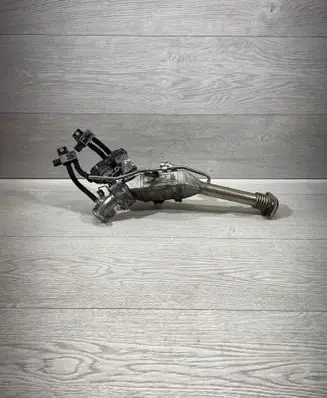 BMW 5 G30 G31 G38 EGR valve cooler 8576473 21840B0E 8570686