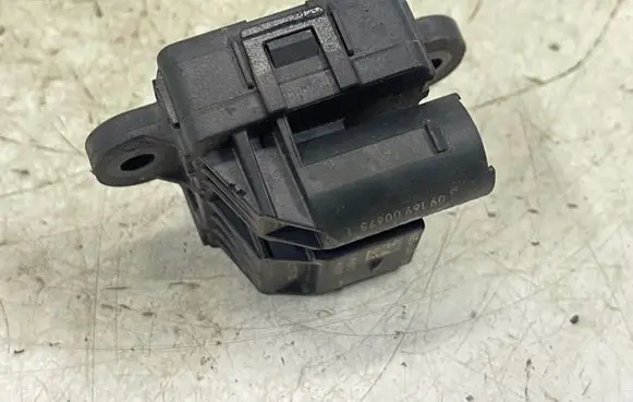 Mercedes-Benz Sprinter W906 Glow plug pre-heat relay A6511530279 09169006751