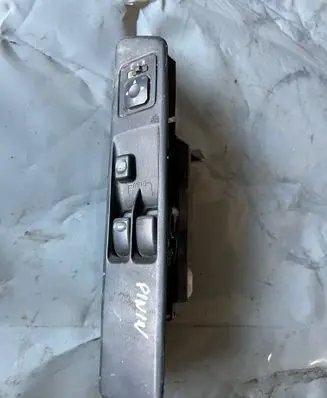 Mitsubishi Pajero Pinin Electric window control switch 4770197