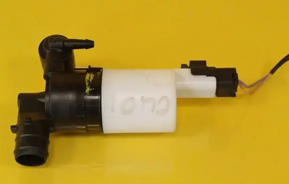 Renault Clio II Windscreen/windshield washer pump