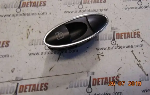 Mercedes-Benz E W211 Electric window control switch A2118219958