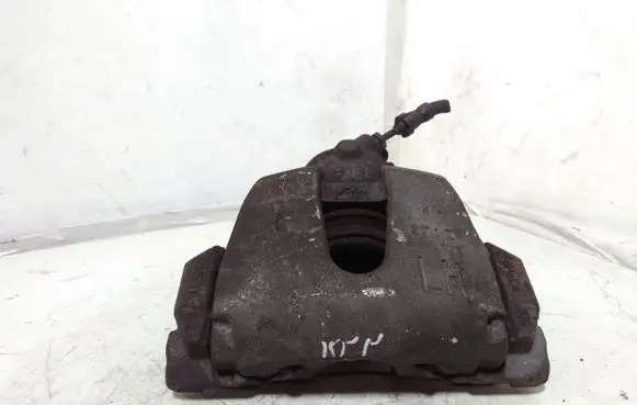 Ford C-MAX II Front brake caliper