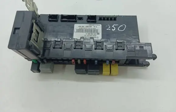 Mercedes-Benz C W203 Fuse module 2095450101 5DK00848610