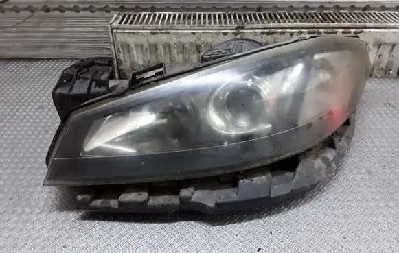 Renault Laguna II Headlight/headlamp 8200354740 XSEON