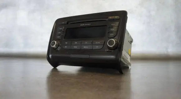 Audi TT TTS Mk2 Radio/CD/DVD/GPS head unit 8J0035186J