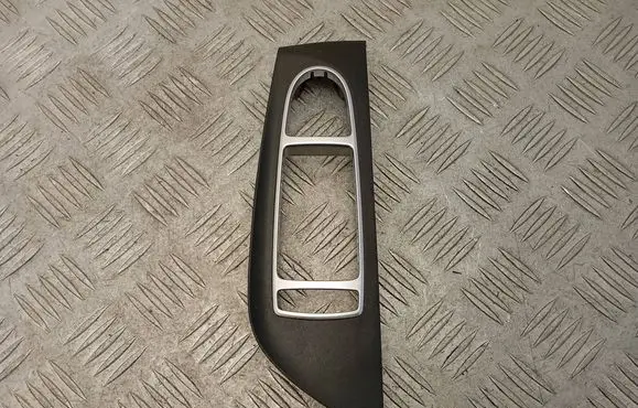 Mercedes-Benz E W213 Front door window switch trim A2137208600