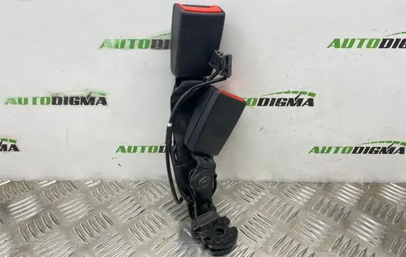 Audi A1 Middle seatbelt buckle (rear) 8X4857739A 8X4857739C