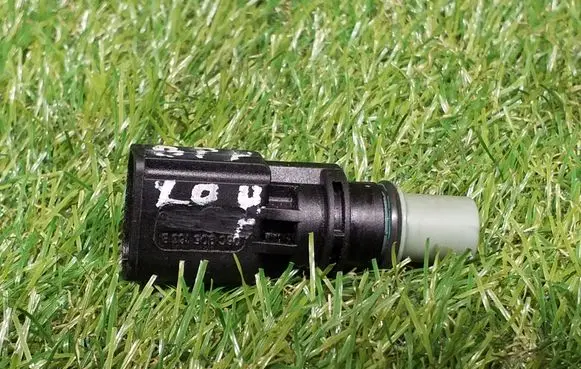 Audi A4 S4 B6 8E 8H Camshaft position sensor 06C905163B