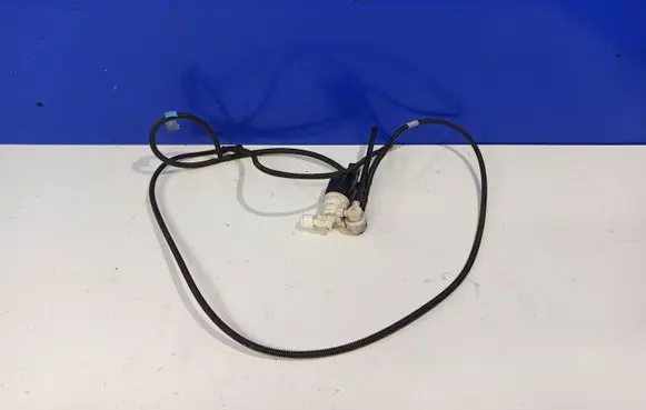 Volvo V60 Windscreen/windshield washer pump 31349244 31416483