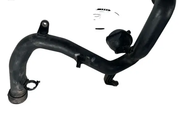 Intercooler hose/pipe
