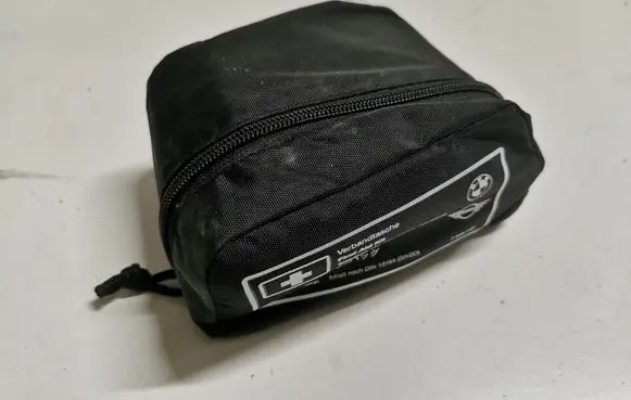 BMW 3 G20 G21 First aid kit 7229149