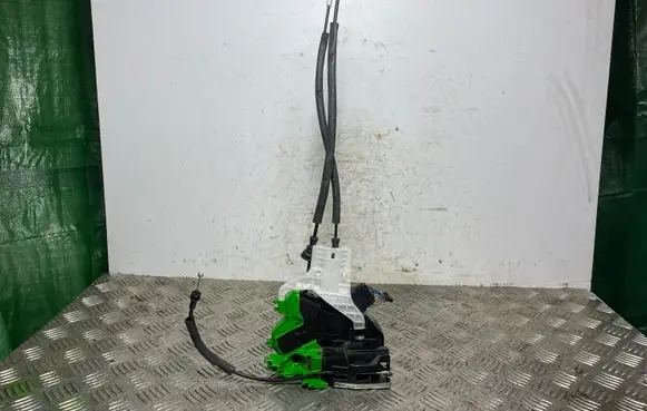 KIA Sorento Front door lock 81320C5030