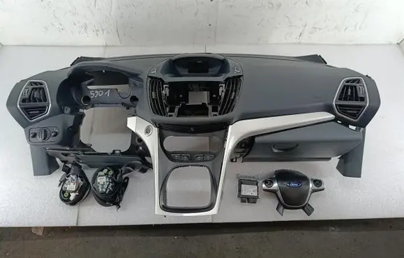 Ford C-MAX II Dashboard 