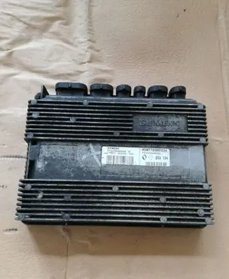 Renault Laguna I Engine control unit/module H0M7700861024