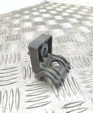 Radiator support slam panel bracket