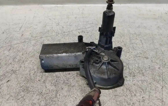 Peugeot 206 Rear window wiper motor