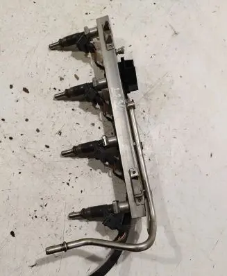 BMW 1 E81 E87 Fuel main line pipe 7530420