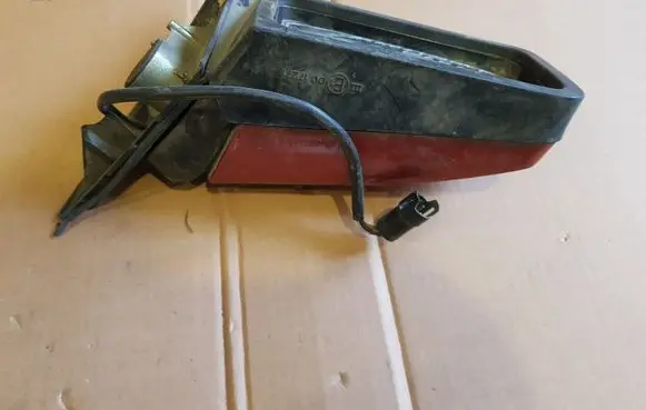 Opel Kadett E Front door electric wing mirror 90160026