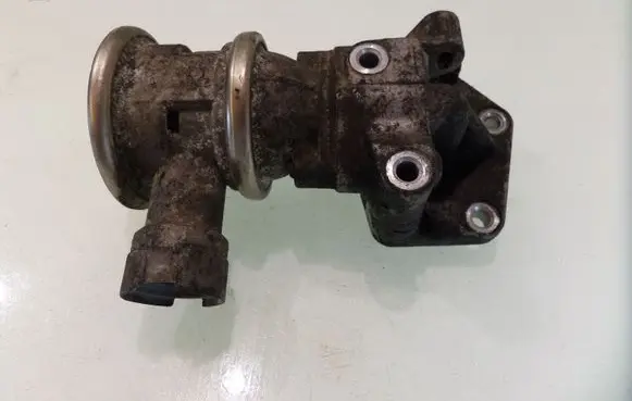 Audi A3 S3 8L EGR valve 06A131166E 4139546071
