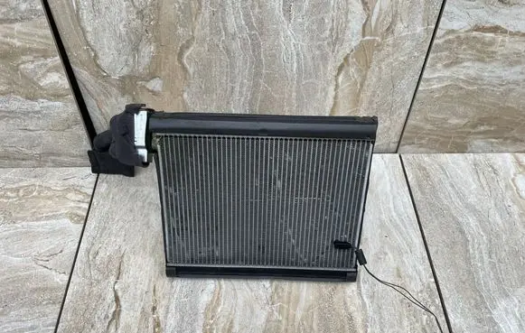 Jaguar XJ X351 Air conditioning (A/C) radiator (interior) ENS04S18 4475003120