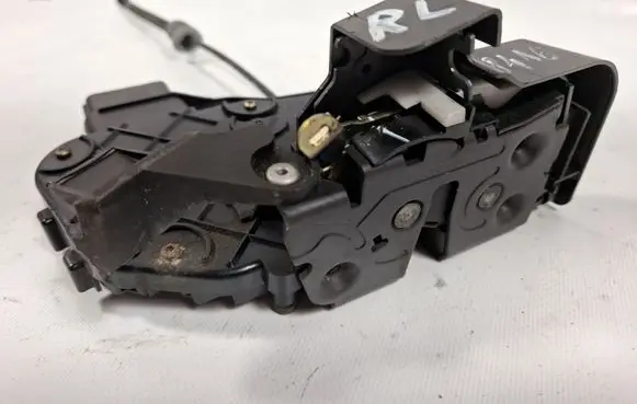 Volvo S40 Rear door lock 30699451