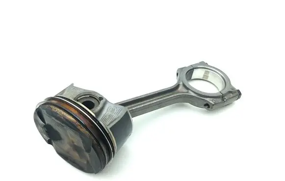 Renault Austral Piston with connecting rod 