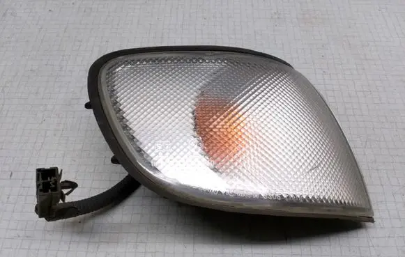 Nissan Sunny Front indicator light ICHIKOH3305 6R010250 013452