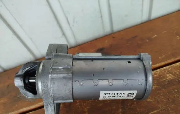 Peugeot 3008 II Starter motor 9830507480