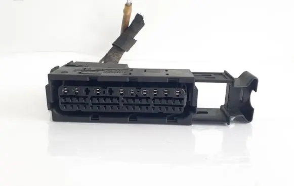 Mercedes-Benz E W211 ABS module connector plug 2115450883