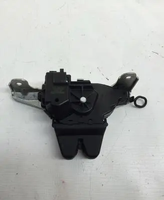 Mercedes-Benz CLA C118 X118 Tailgate/trunk/boot lock/catch/latch A2057500600