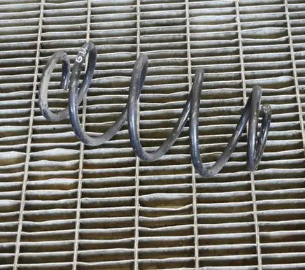 Mercedes-Benz A W176 Rear coil spring