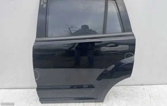 Dodge Caliber Rear door